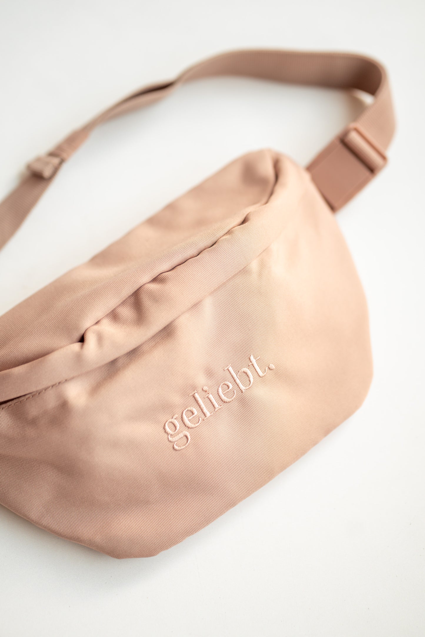 Bauchtasche/Umhängetasche "Geliebt" mit Stick