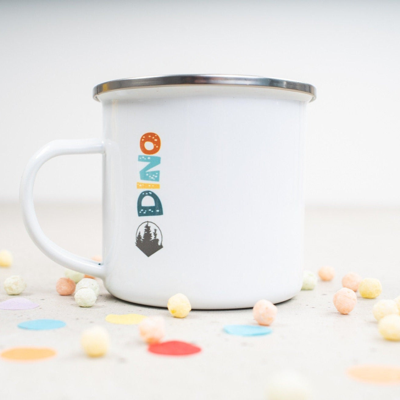 Emaille Tasse "Hier brüllt"