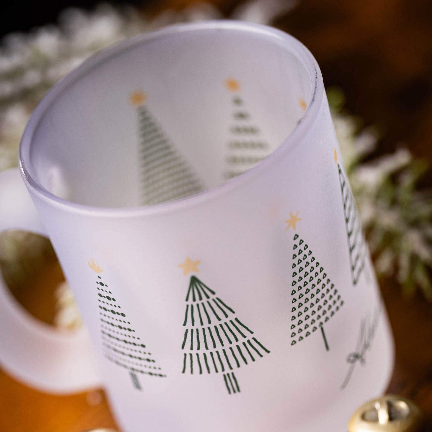 Glühwein Tasse "Weihnachtstannen" - mit Wunschname