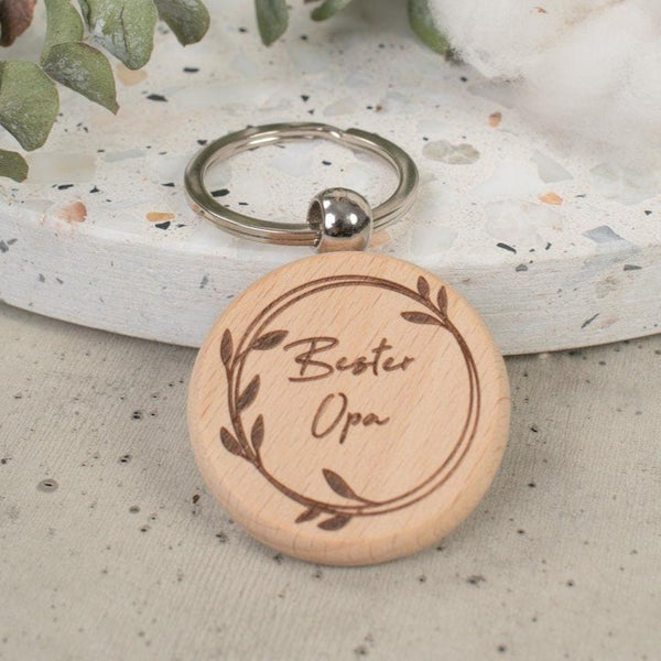 Schlüsselanhänger aus Holz mit Blätterkranz "Beste Mama", "bester Papa", "bester Opa", "beste Oma"