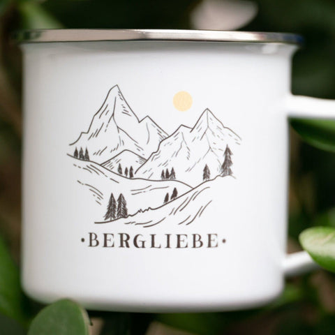 Emailletasse "Bergliebe" mit Wunschname