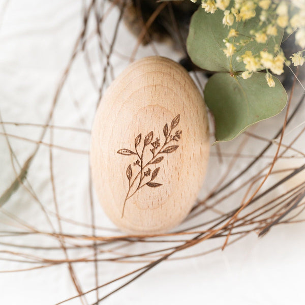 Holzei mit floraler Lasergravur