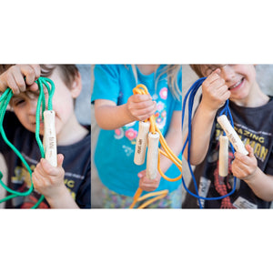 Springseil in verschiedenen Farben mit Holzgriff, Wunschname und Blättern graviert, Geschenk für Kinder zum Schulanfang Schulkind 23 2023