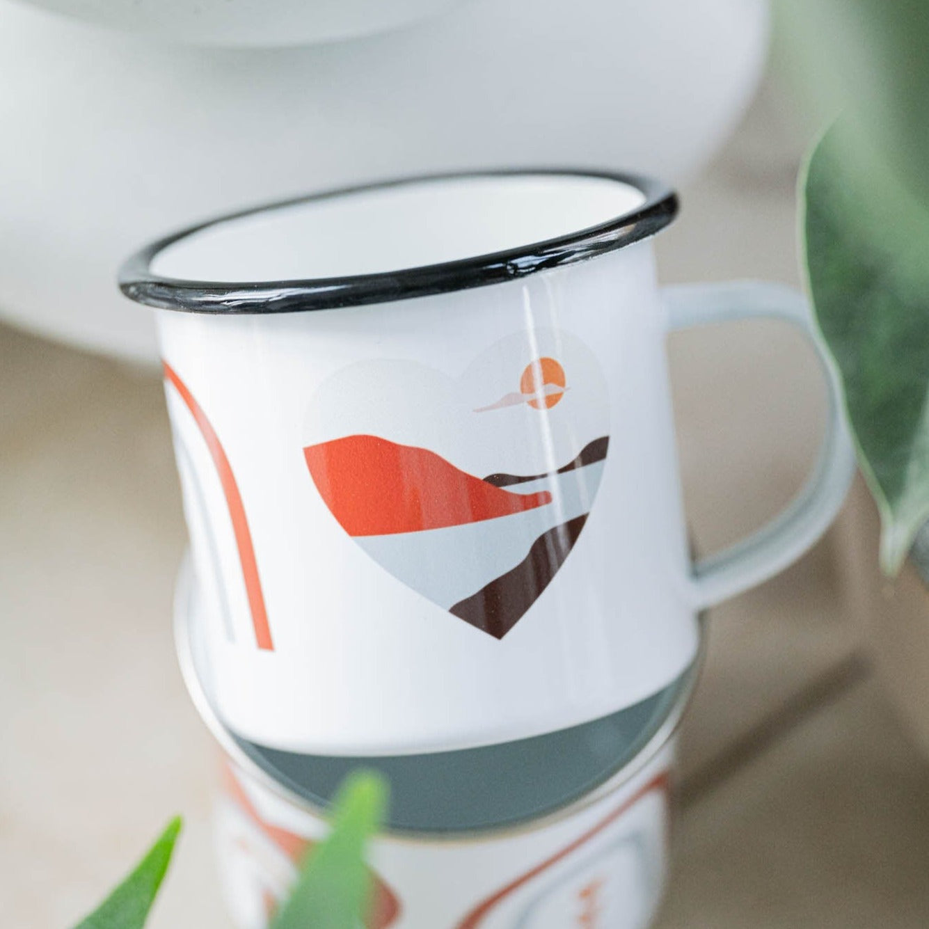 Emailletasse "Valentinstag", Valentinstagsgeschenk