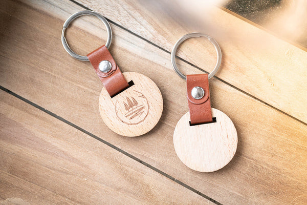 Schlüsselanhänger aus Holz mit Lasergravur Bäume oder Wunschlogo Wunschtext, Initialen, Name